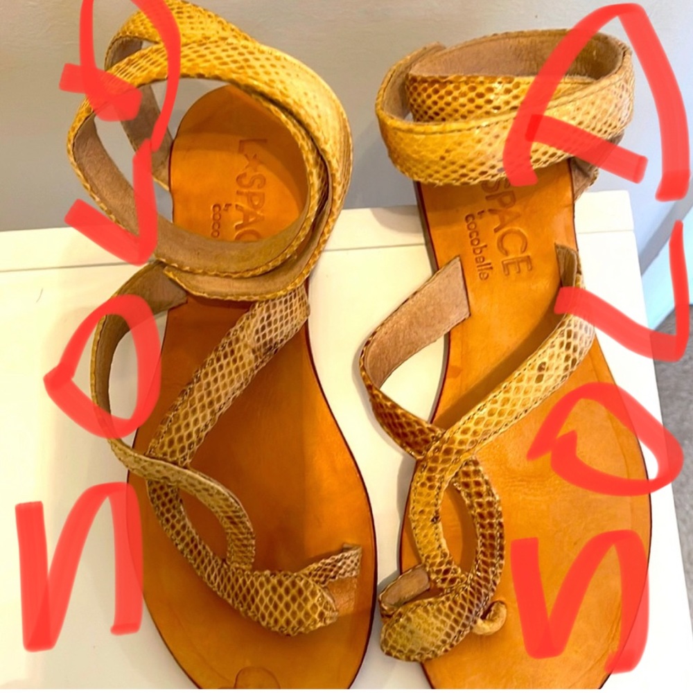SOLD— L*Space by cocobelle Egyptian sandals in a size 7 1/2.